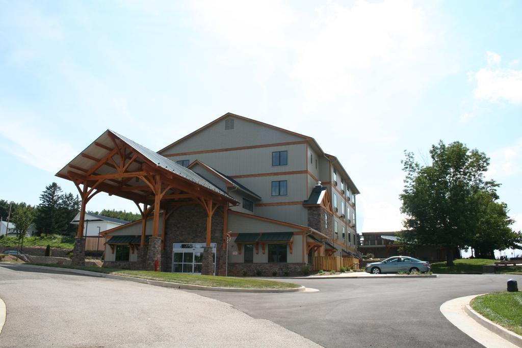 Hotel Флойд Экстерьер фото